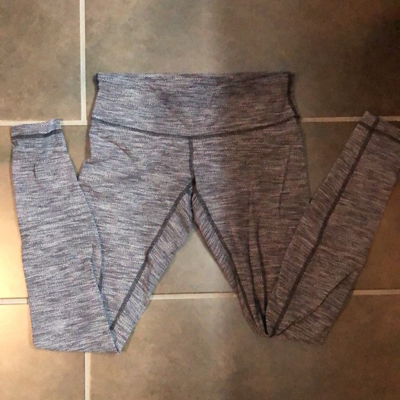 Lululemon Wunder Under - Picture 2 of 2